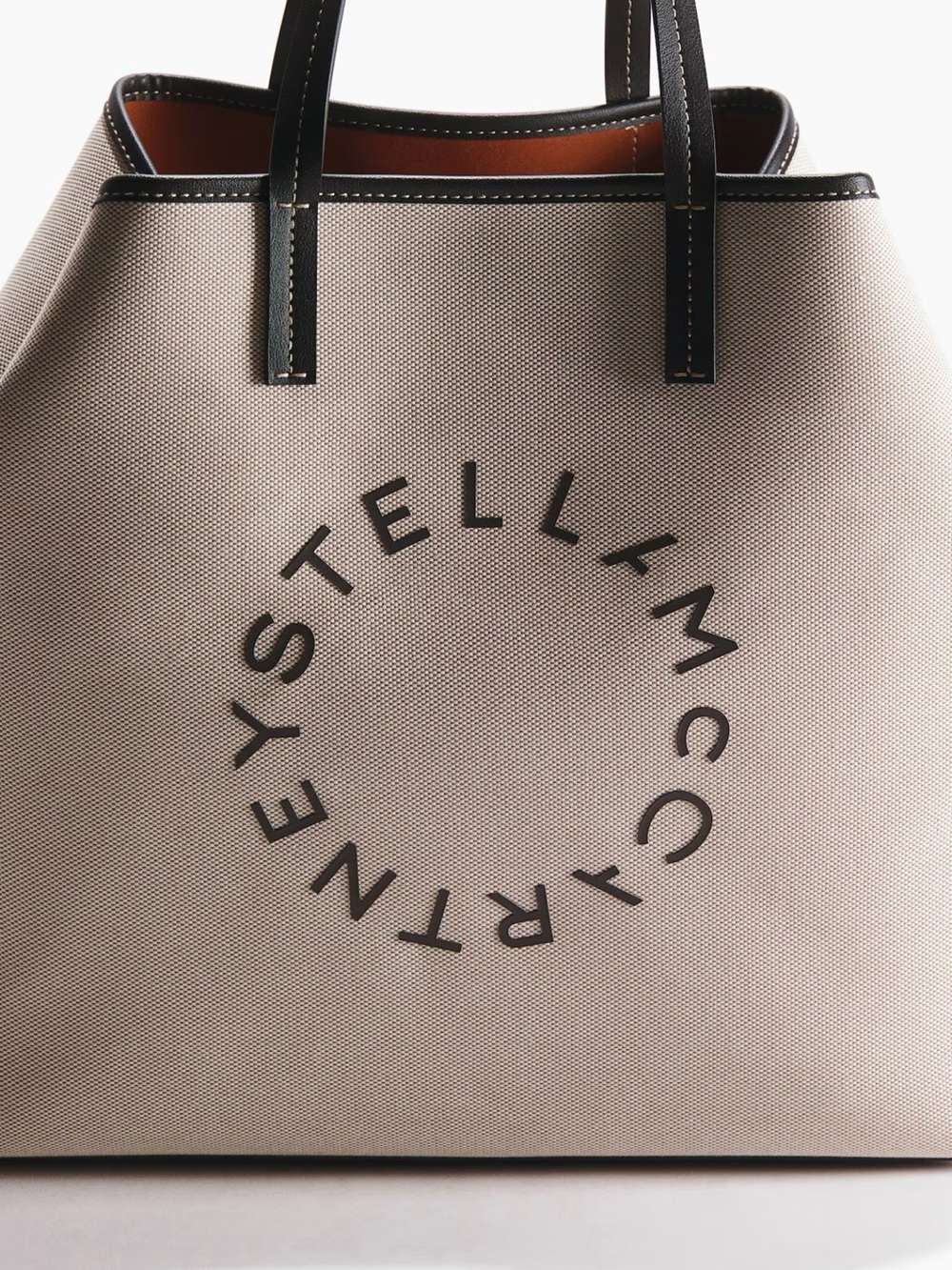 Stella McCartney Beige and Black Logo Circle Tote - Picture 4 of 8